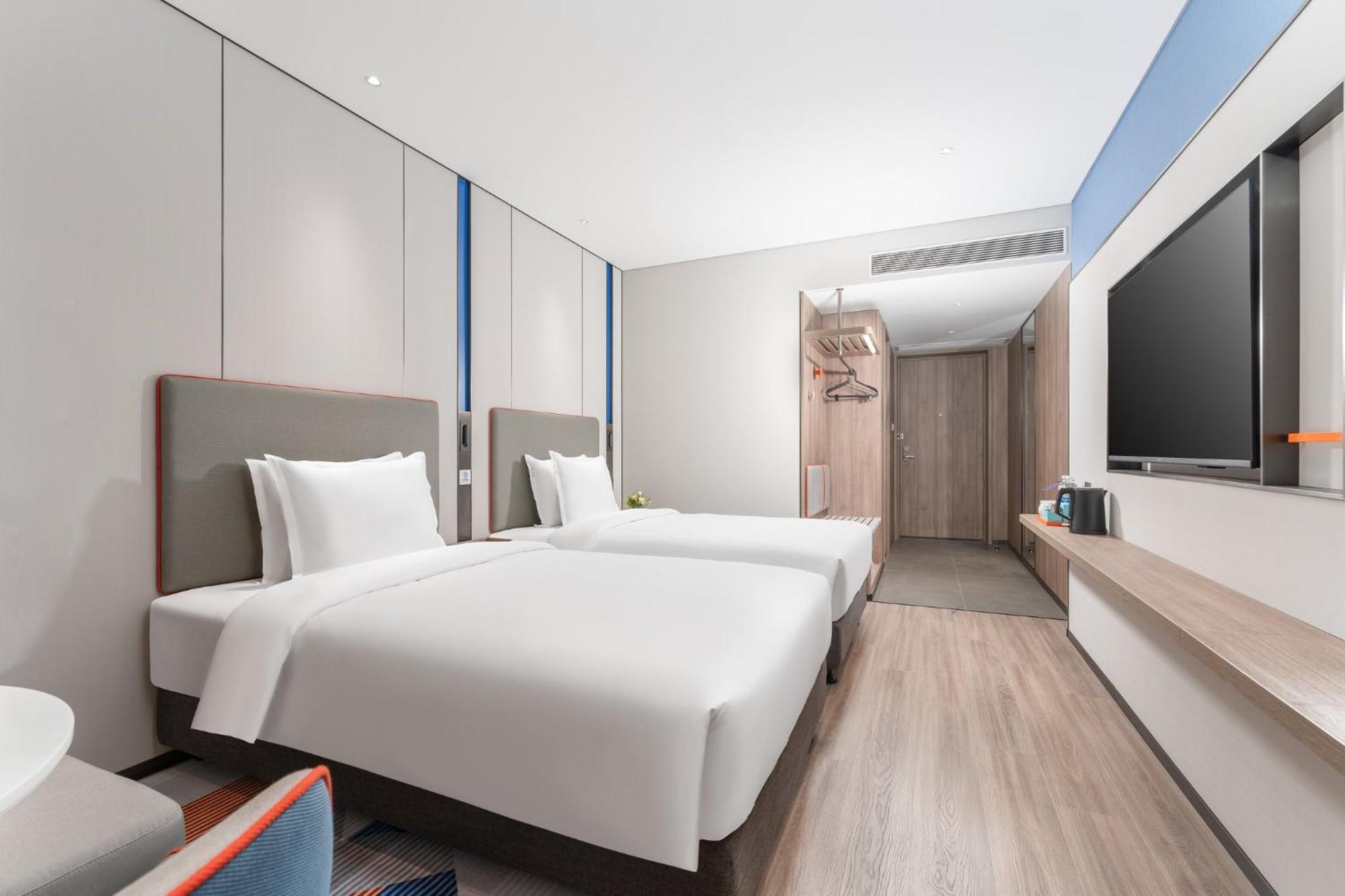 Holiday Inn Express Guangzhou Panyu Dashi By Ihg Eksteriør billede