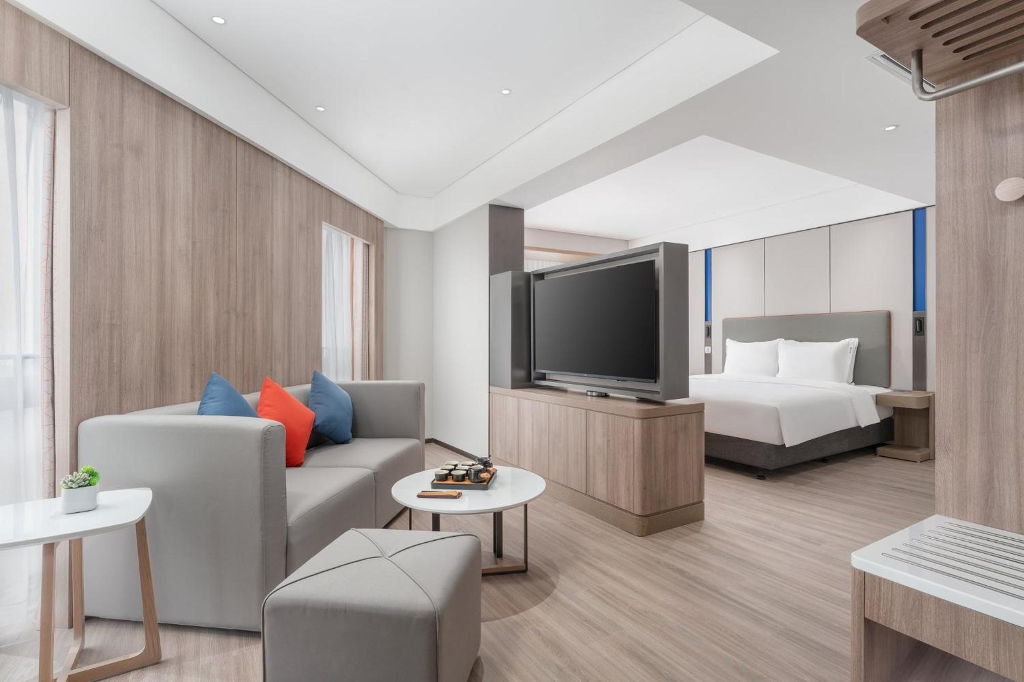 Holiday Inn Express Guangzhou Panyu Dashi By Ihg Eksteriør billede