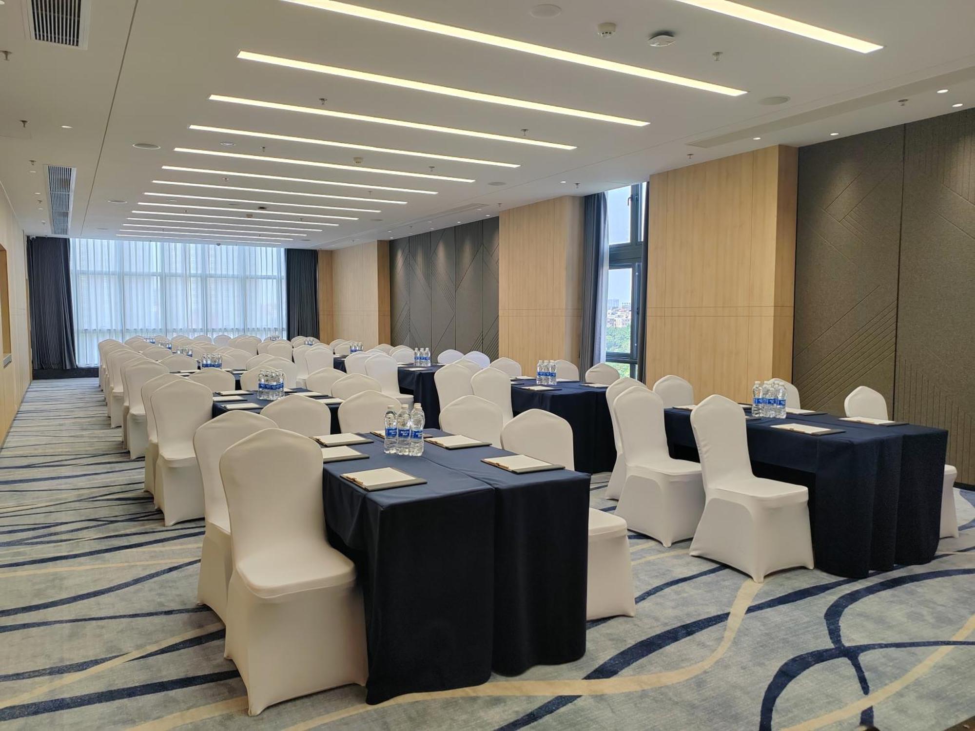 Holiday Inn Express Guangzhou Panyu Dashi By Ihg Eksteriør billede